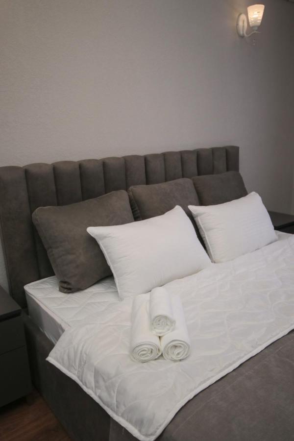 Hillside Guest House Erevan Esterno foto