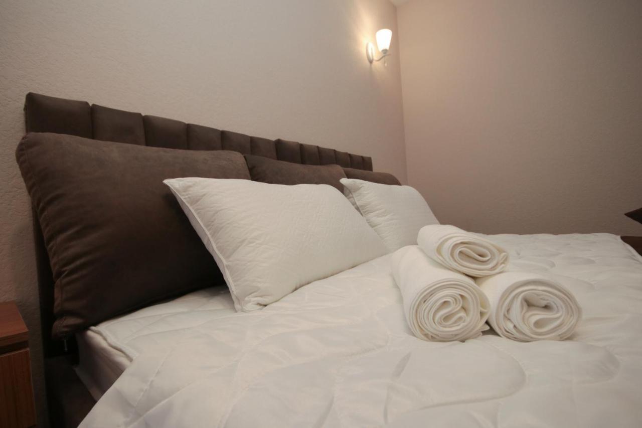 Hillside Guest House Erevan Esterno foto