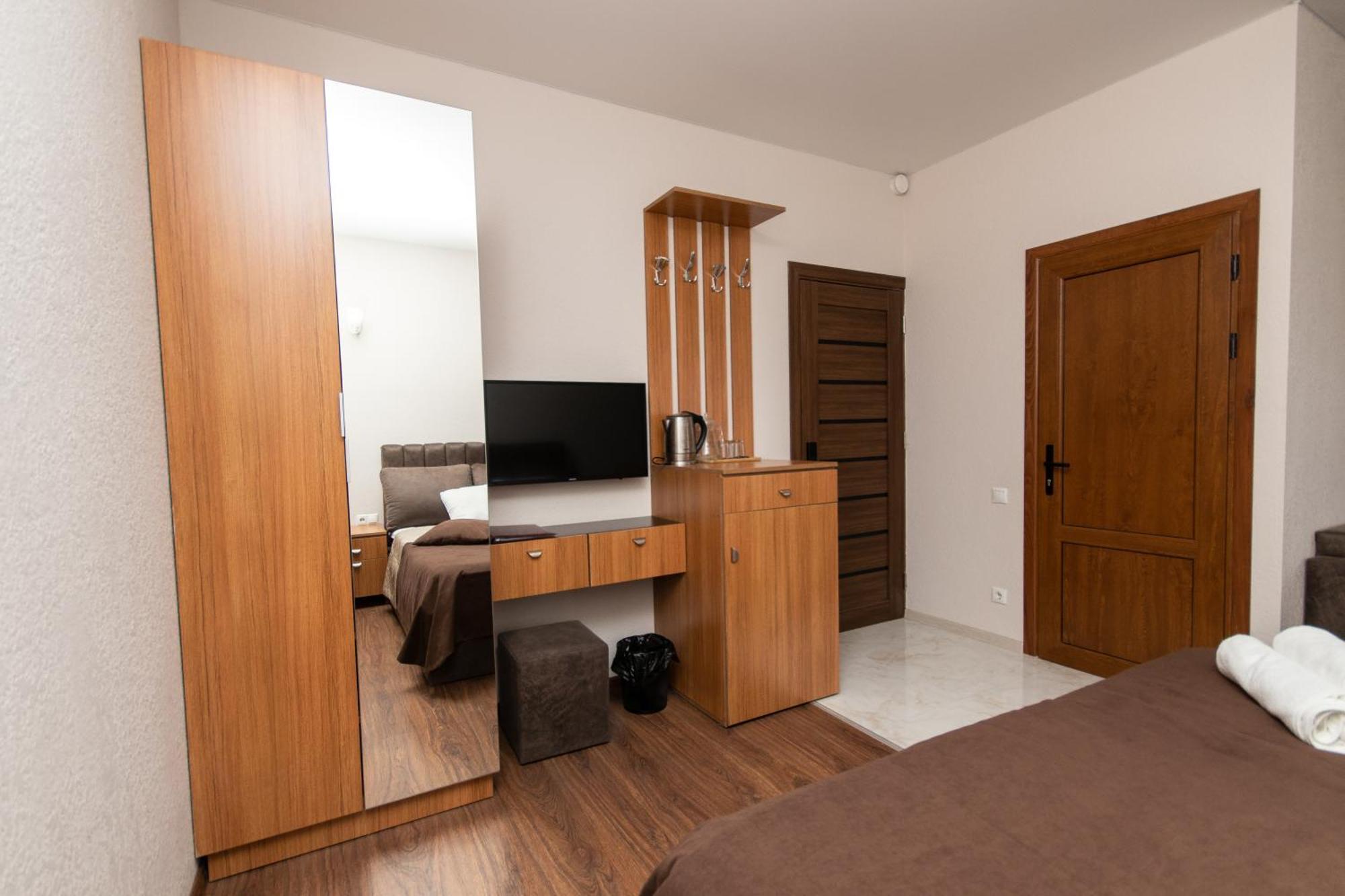 Hillside Guest House Erevan Esterno foto